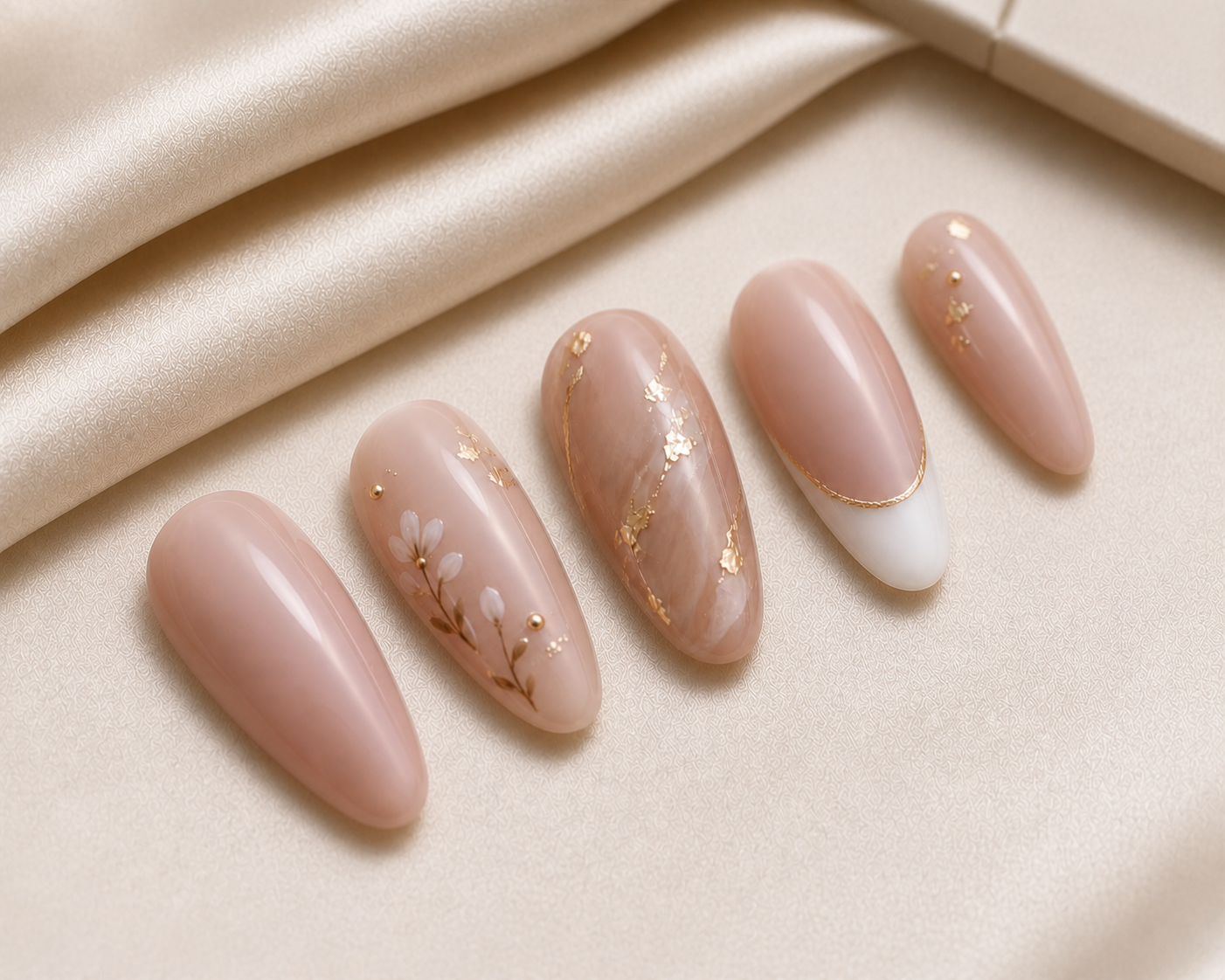 Nude Floral Minimal Set