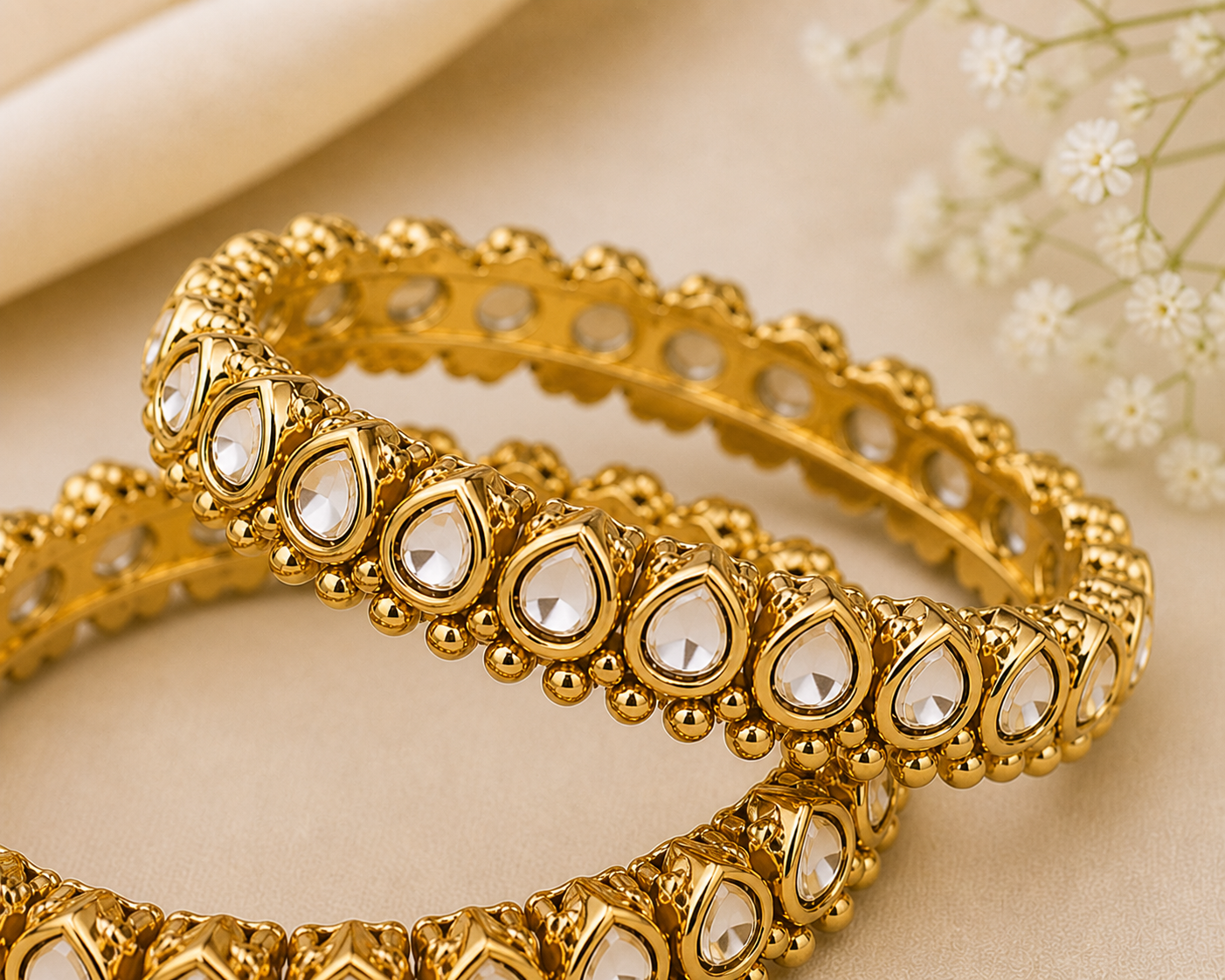 Ivory Drop Luxe Kundan Bangles