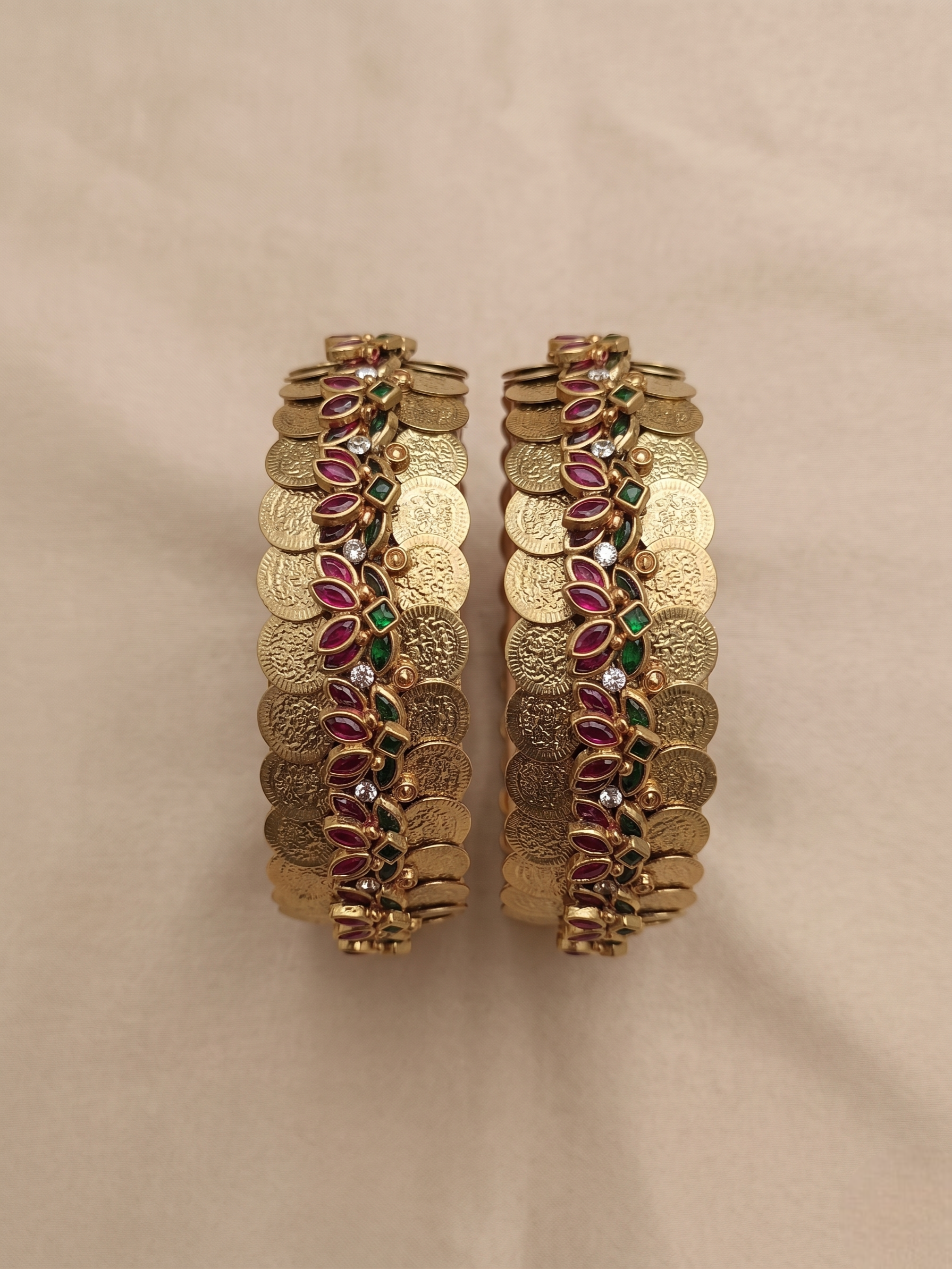 Royal Kasu &amp; Guttapusalu Kundan Kada Pair
